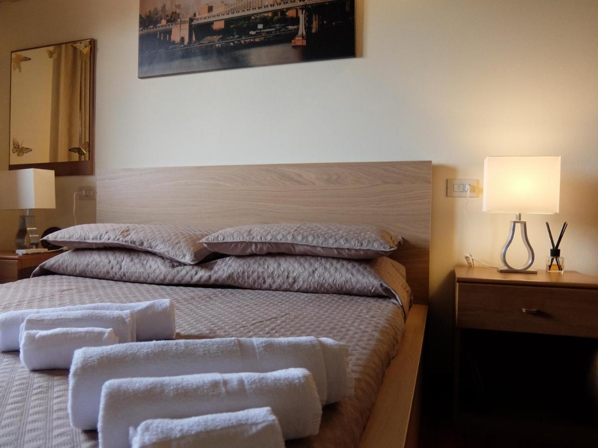 Oxy Holiday Home Iseo Kültér fotó